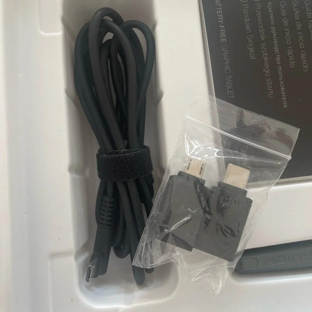 Huion Inspiroy H640p graphic drawing tablet with battery free stylus